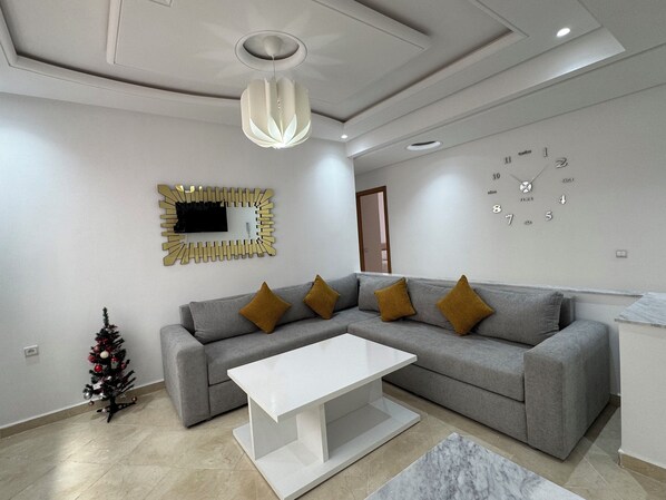 Living area - Nice apartment with terrace in the city center. (Tetouan)