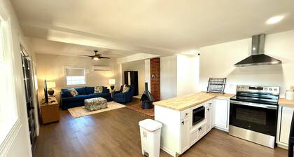 Cozy studio in beautiful Morganton with AC, WiFi and outdoor space