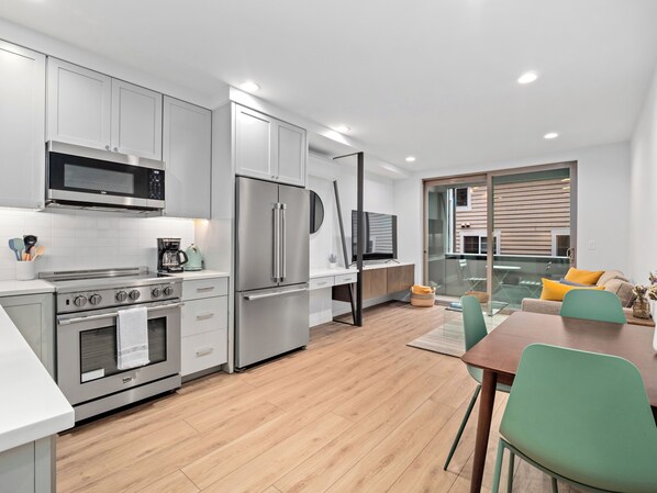 Microwave, oven, stovetop, dishwasher