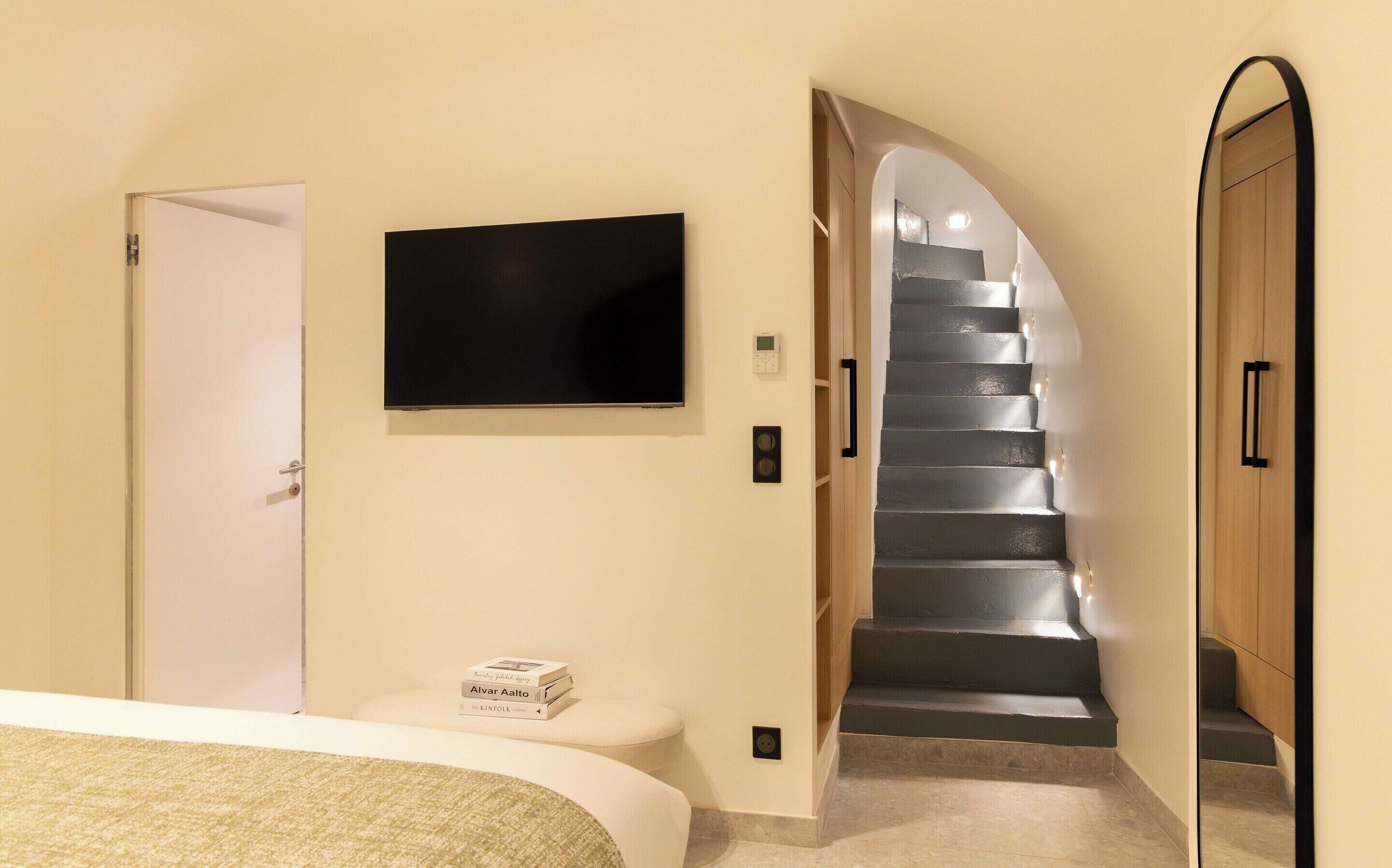 Apartment | 1 bedroom, laptop workspace, iron/ironing board, bed sheets