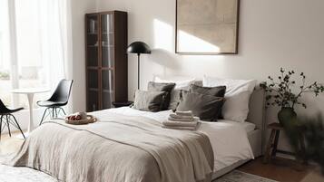 1 habitación, tabla de planchar con plancha, wifi gratis y ropa de cama