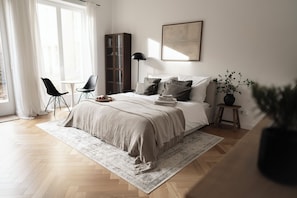 1 habitación, tabla de planchar con plancha, wifi gratis y ropa de cama 