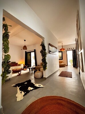 Interior - Beautiful Private House in Mamelles 10min to Monument, Phare & Almadies ! (Dakar)