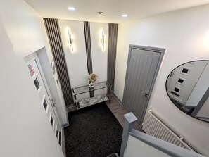 Interior - Comfortable Stay Naeem (Clayton)