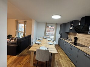 Dining - Premium apartment in Reutlingen | In the city center | Modern (Reutlingen)