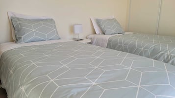 2 bedrooms, iron/ironing board, WiFi, bed sheets
