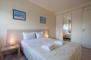 2 bedrooms, iron/ironing board, WiFi, bed sheets - StaynFeel 02 (Fátima)