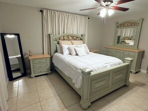 3 bedrooms, iron/ironing board, WiFi, bed sheets
