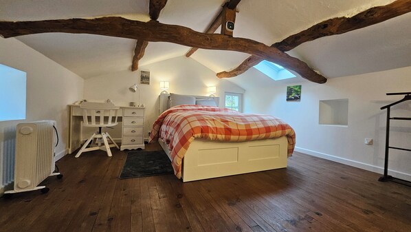 1 bedroom, desk, iron/ironing board, travel cot