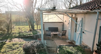 Maison T2 Meublée à la Campagne. Parking gratuit