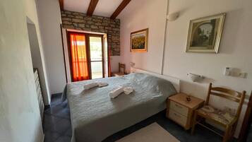 Apartment, 3 Bedrooms, Private Pool, Pool View | 3 bedrooms