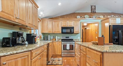 Cozy 3-bedroom cabin in charming Haverhill with Hot Tub, Play Area & Fire Pit