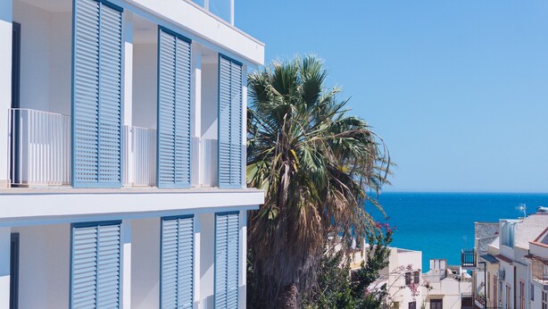 Front of property - Hotel with swimming pool in Marinella di Selinunte (Castelvetrano)