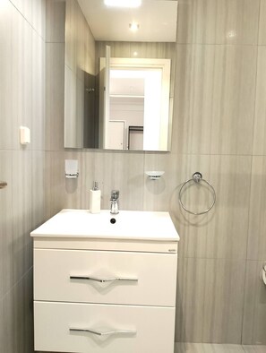 Towels, toilet paper