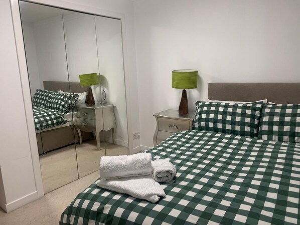 2 bedrooms, WiFi, bed sheets