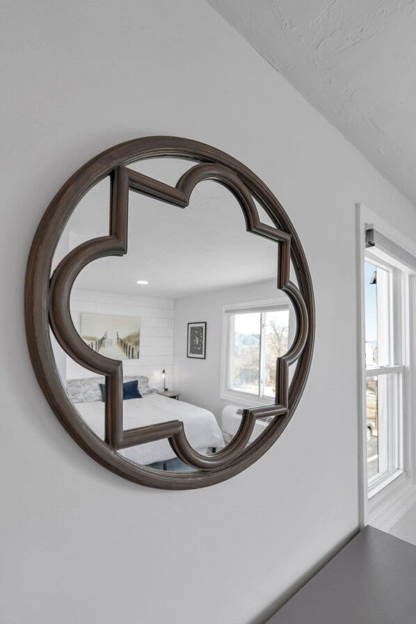 1 bedroom, desk, free WiFi, bed sheets