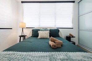 4 bedrooms, iron/ironing board, travel crib, WiFi - Modern & Spacious Retreat in Hato Rey | Unit 2 (San Juan)