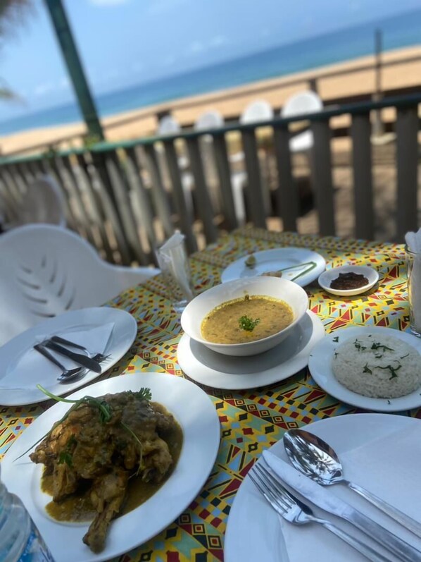 2 ห้องอาหาร, อาหารแอฟริกา