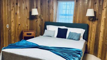 3 bedrooms, iron/ironing board, travel crib, WiFi