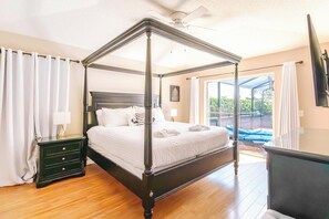 5 bedrooms, iron/ironing board, WiFi, bed sheets