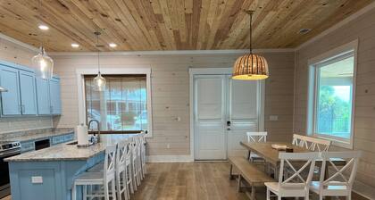 Slack Tide Vacation House