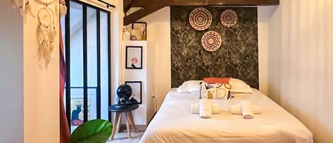 1 dormitorio, tabla de planchar con plancha, wifi gratis y ropa de cama