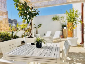 Outdoor dining - ZOE APARTMENT
EXCLUSIVE TERRACE (Brindisi)