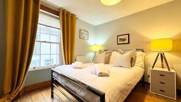 House | 3 bedrooms, iron/ironing board, free WiFi, bed sheets