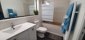Hårtørrer, håndklæder, Sæbe, Shampoo
