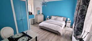 1 chambre, fer et planche à repasser, Wi-Fi gratuit, draps fournis