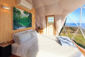 Standard Tent, Ocean View | 1 bedroom, free WiFi - Escarpment Domes (Porirua)