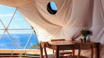 Tente Standard, vue océan
