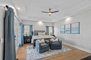 5 bedrooms, desk, iron/ironing board, travel cot