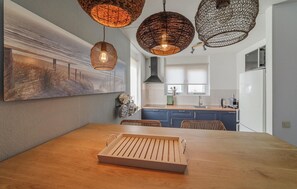 Fridge, stovetop, dishwasher, coffee/tea maker - Stunning home in Wemeldinge with sauna (Wemeldinge)