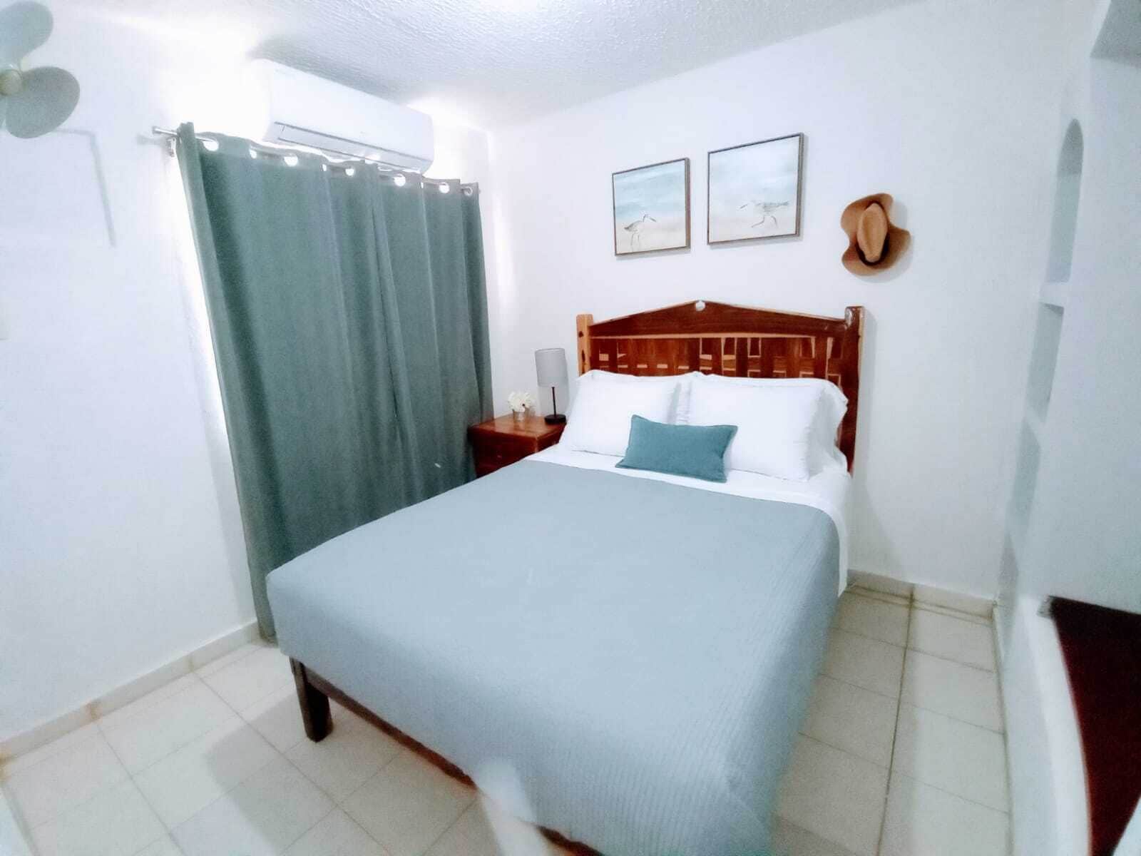 2 chambres, fer et planche à repasser, Wi-Fi gratuit, draps fournis