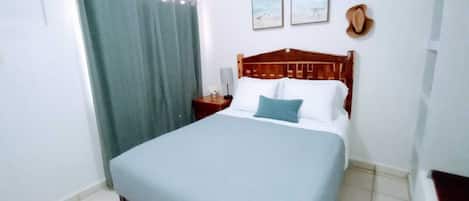 2 chambres, fer et planche Ă repasser, Wi-Fi gratuit, draps fournis