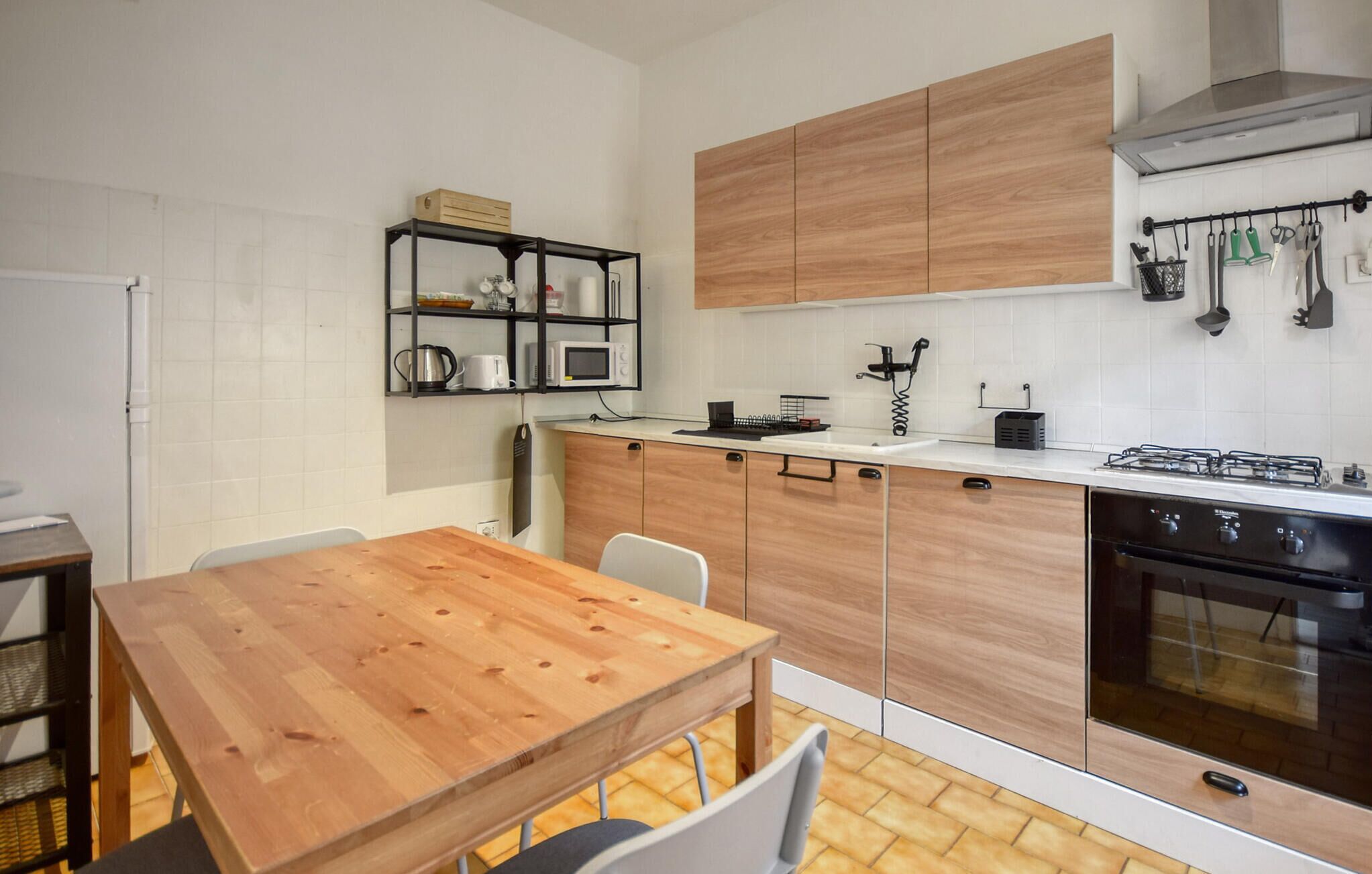 Kühlschrank, Herdplatte, Geschirrspüler