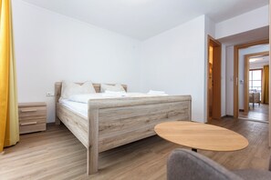 Economy Apartment, Mountain View | In-room safe, laptop workspace, soundproofing, iron/ironing board - Hotel Restaurant Pizzeria Langreiter (Embach)