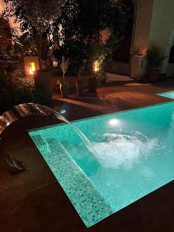 Seasonal outdoor pool
