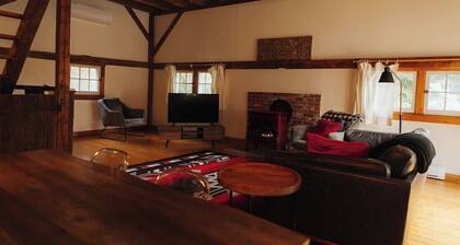 A romantic getaway or peaceful place to unwind and relax