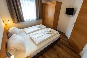 2 camere, ferro/asse da stiro, Wi-Fi gratuito, lenzuola