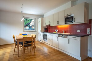 Frigorifero, microonde, forno, lavastoviglie