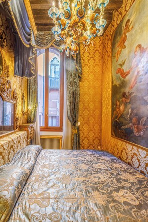 2 soverom, strykejern/-brett, wi-fi og sengetøy