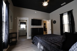 1 chambre, fer et planche à repasser, Wi-Fi gratuit, draps fournis