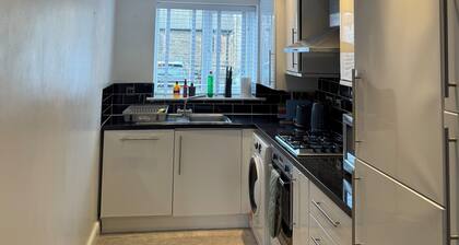 3-bedroom house in awesome Wigan with WiFi