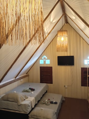 1 bedroom, iron/ironing board, WiFi, bed sheets. Chalé da Mata Azul 01 Bedroom