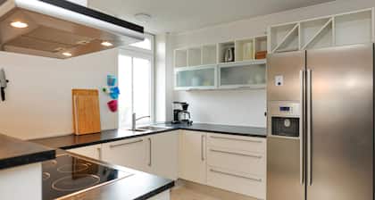 Beautiful home in Højer with WiFi