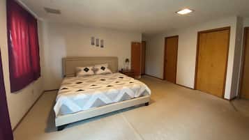 1 makuuhuone, silitysrauta/-lauta, Wi-Fi, vuodevaatteet