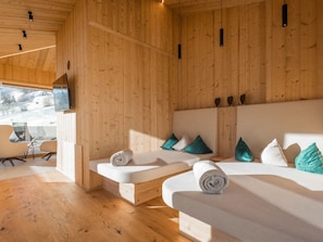 2 bedrooms, internet
