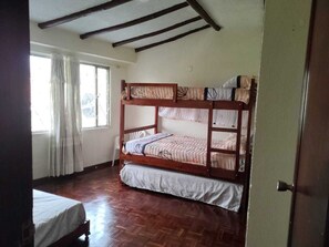 3 bedrooms, WiFi, bed sheets